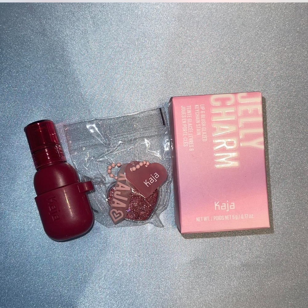 Kaja Beauty: Jelly Charm Glazed Lip & Blush Shade: 01 cherry spritz